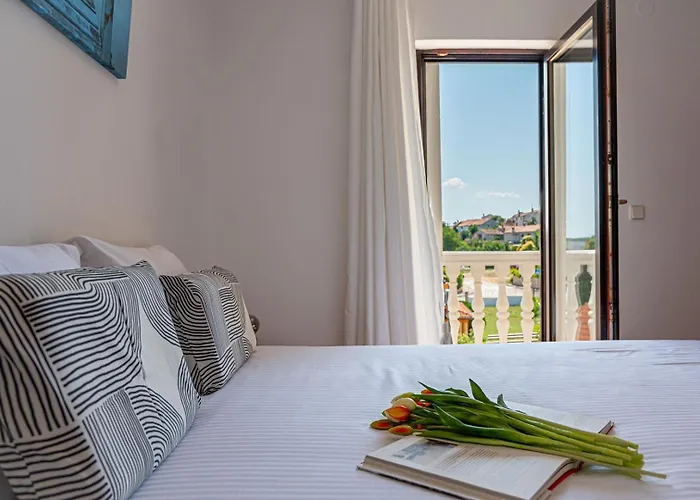 Gæstehus By The Sea 3*